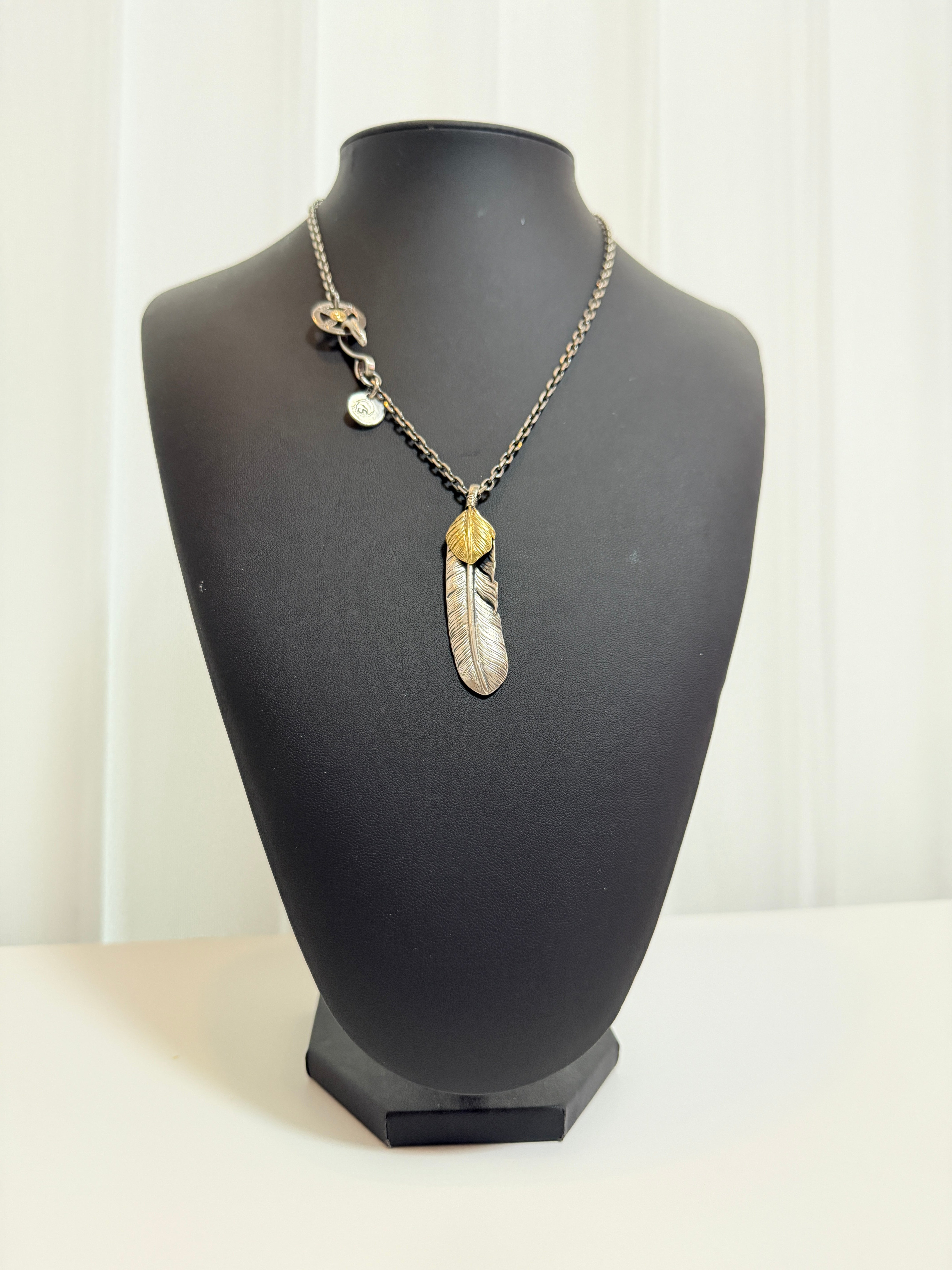 ゴローズ 上金特大フェザー左+SV太陽inメタル小+金メタルホイール付イーグルフック細角チェーンセットアップ