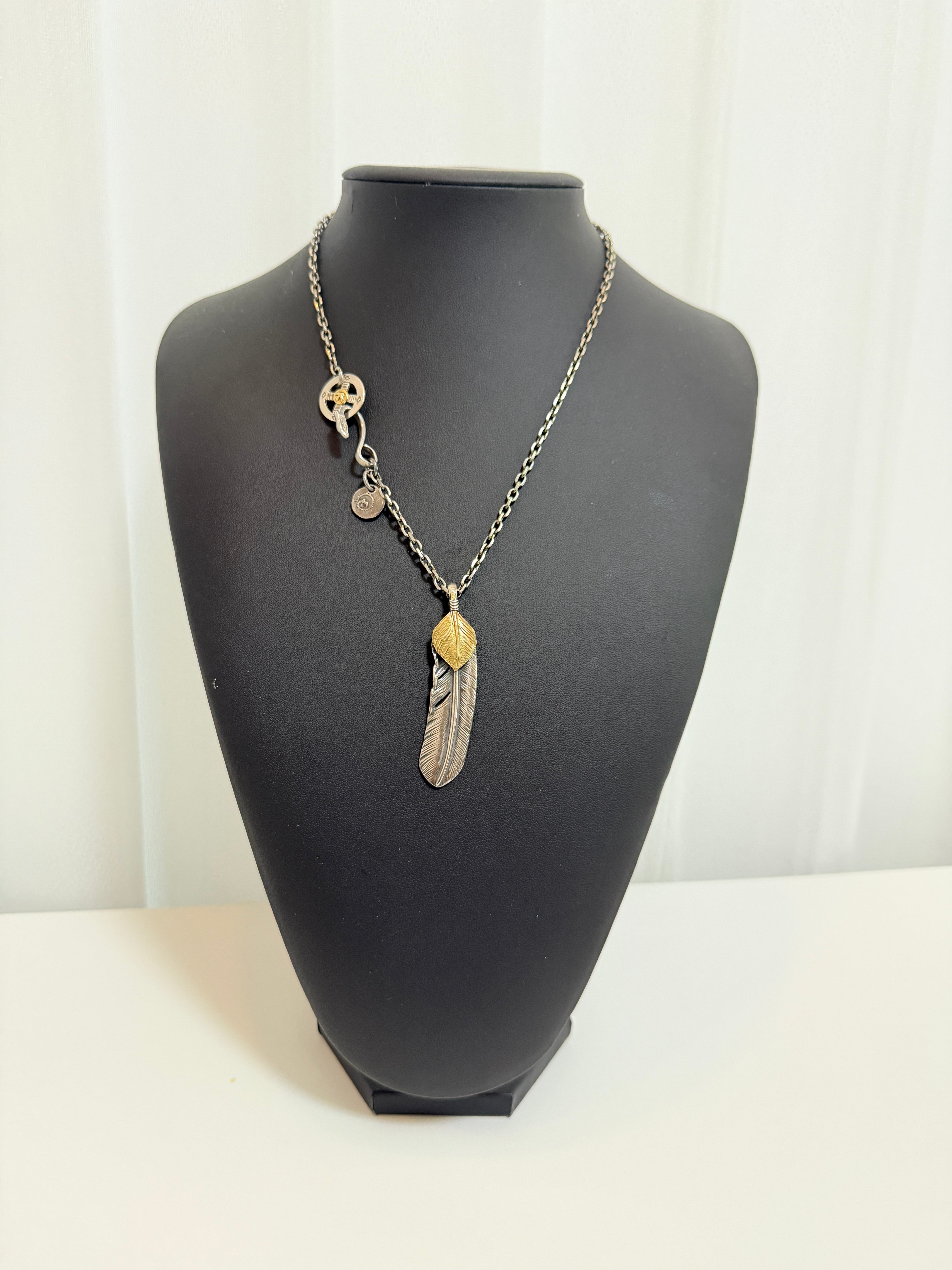 ゴローズ 上金特大フェザー右+SV太陽inメタル小+金メタルホイール付イーグルフック細角チェーンセットアップ