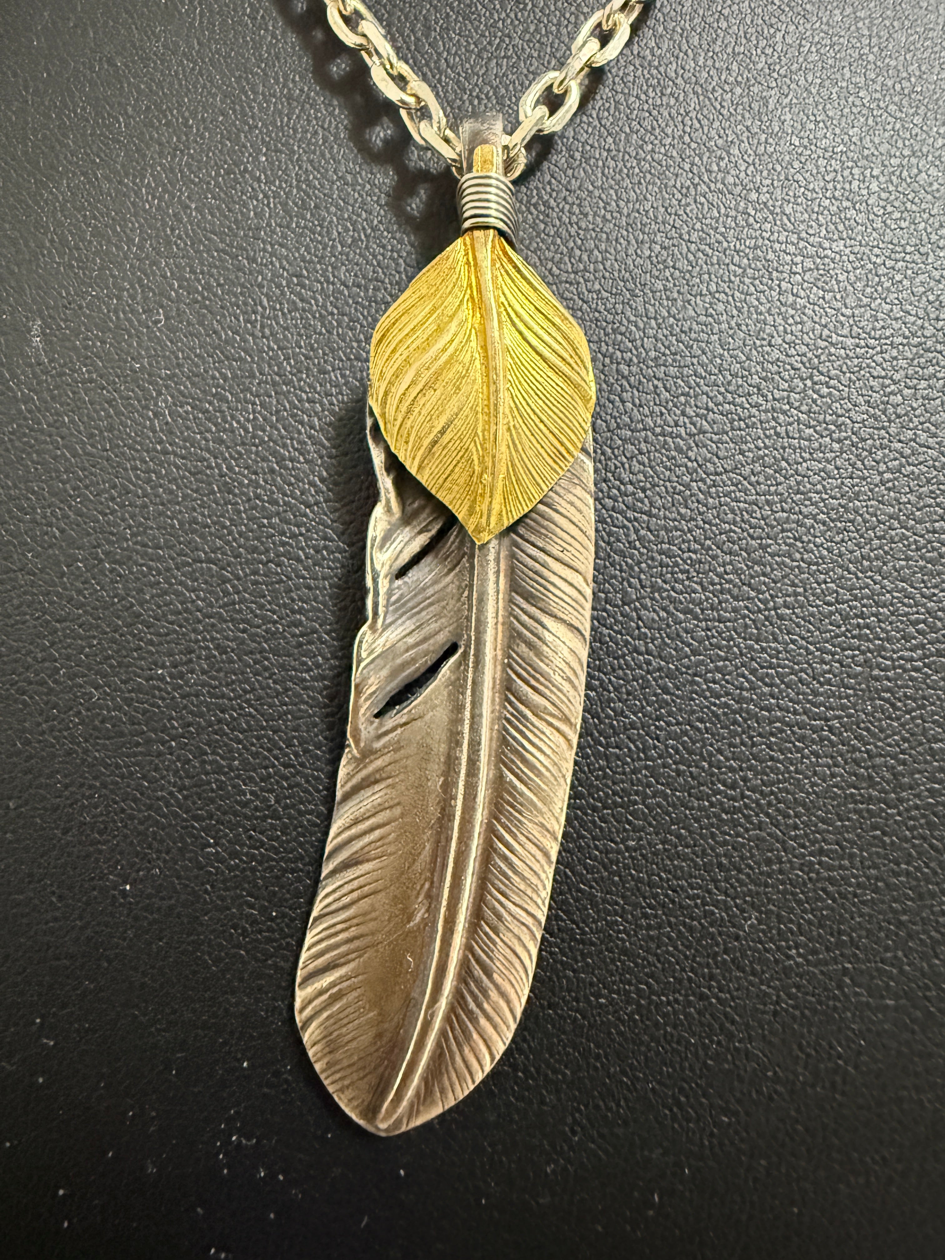 ゴローズ 上金特大フェザー右+SV太陽inメタル小+金メタルホイール付イーグルフック細角チェーン(47cm)セットアップ