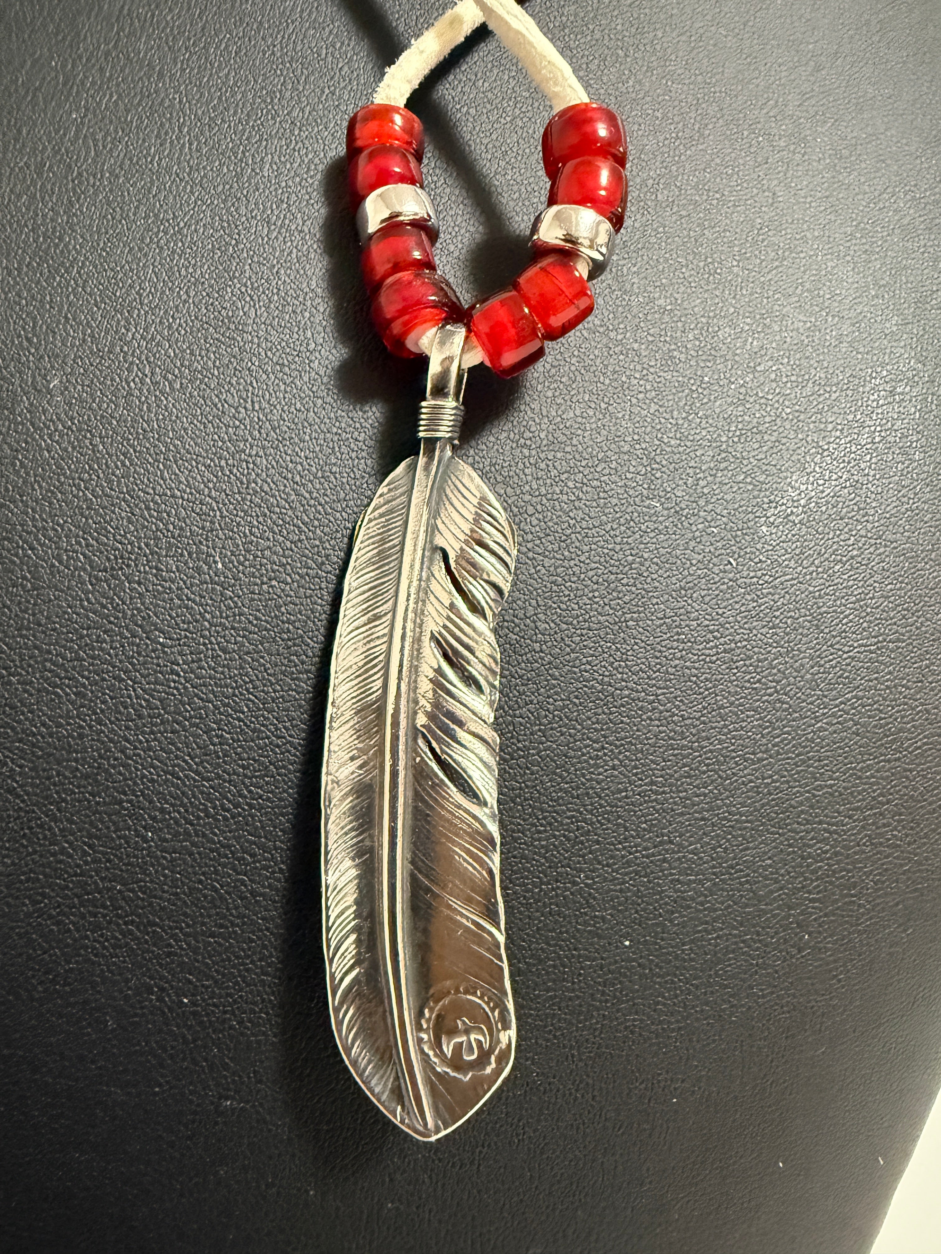 ゴローズ 上金特大フェザー右+ビーズ付鹿革紐セットアップ