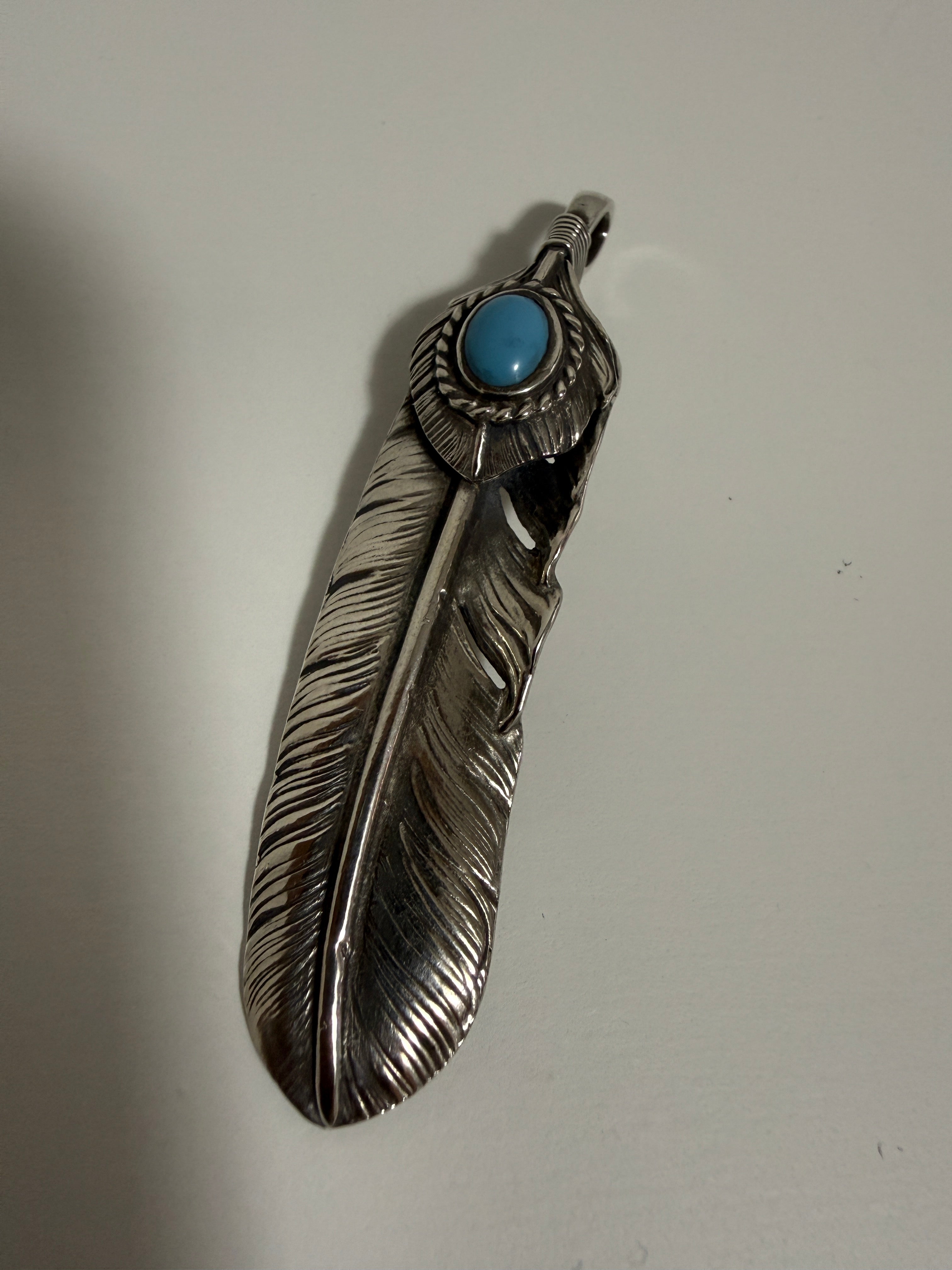 ゴローズ 上銀銀縄ターコイズ特大フェザー左