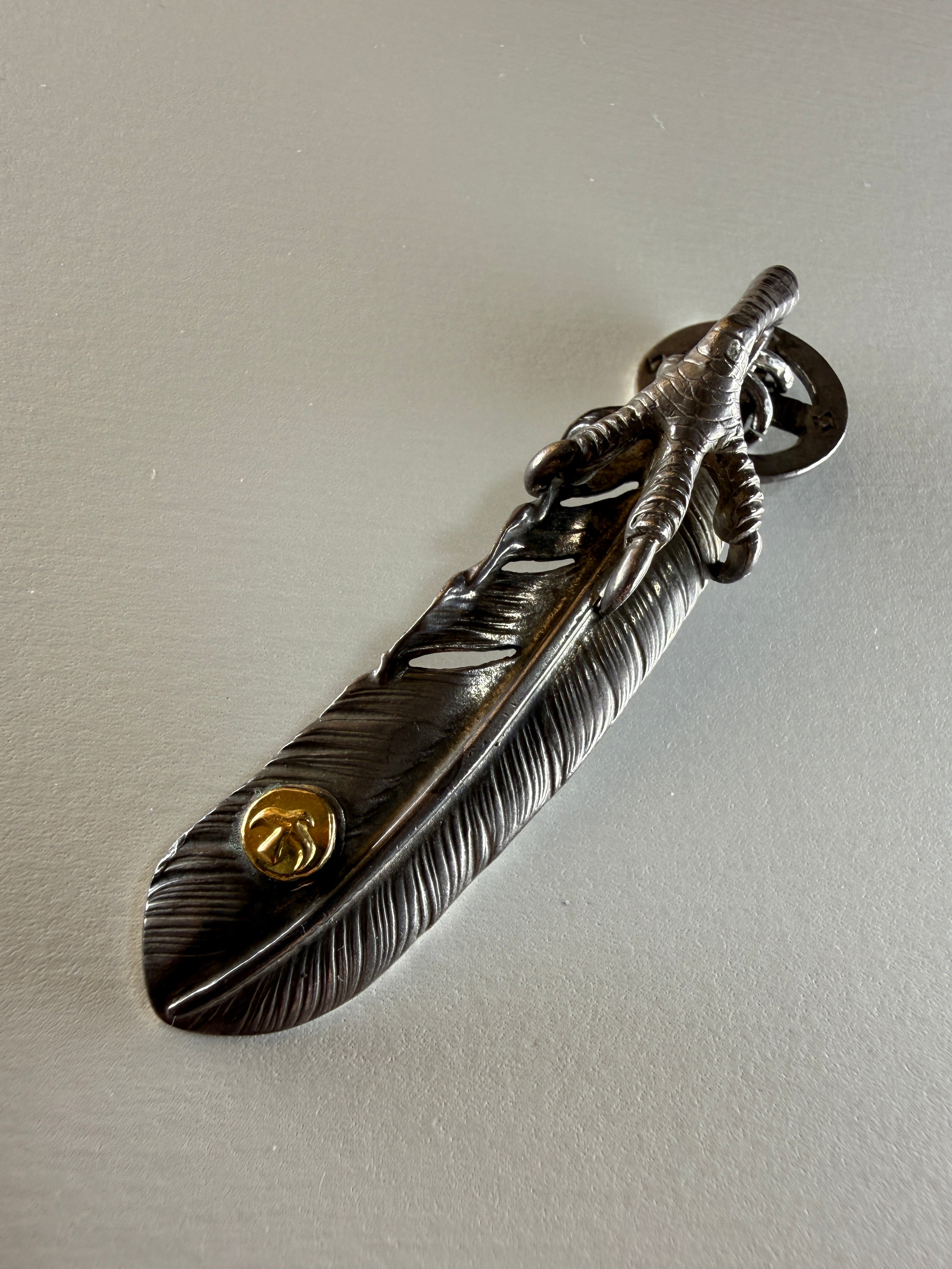 ゴローズ SVメディスンホイール付、銀爪特大フェザー右向き