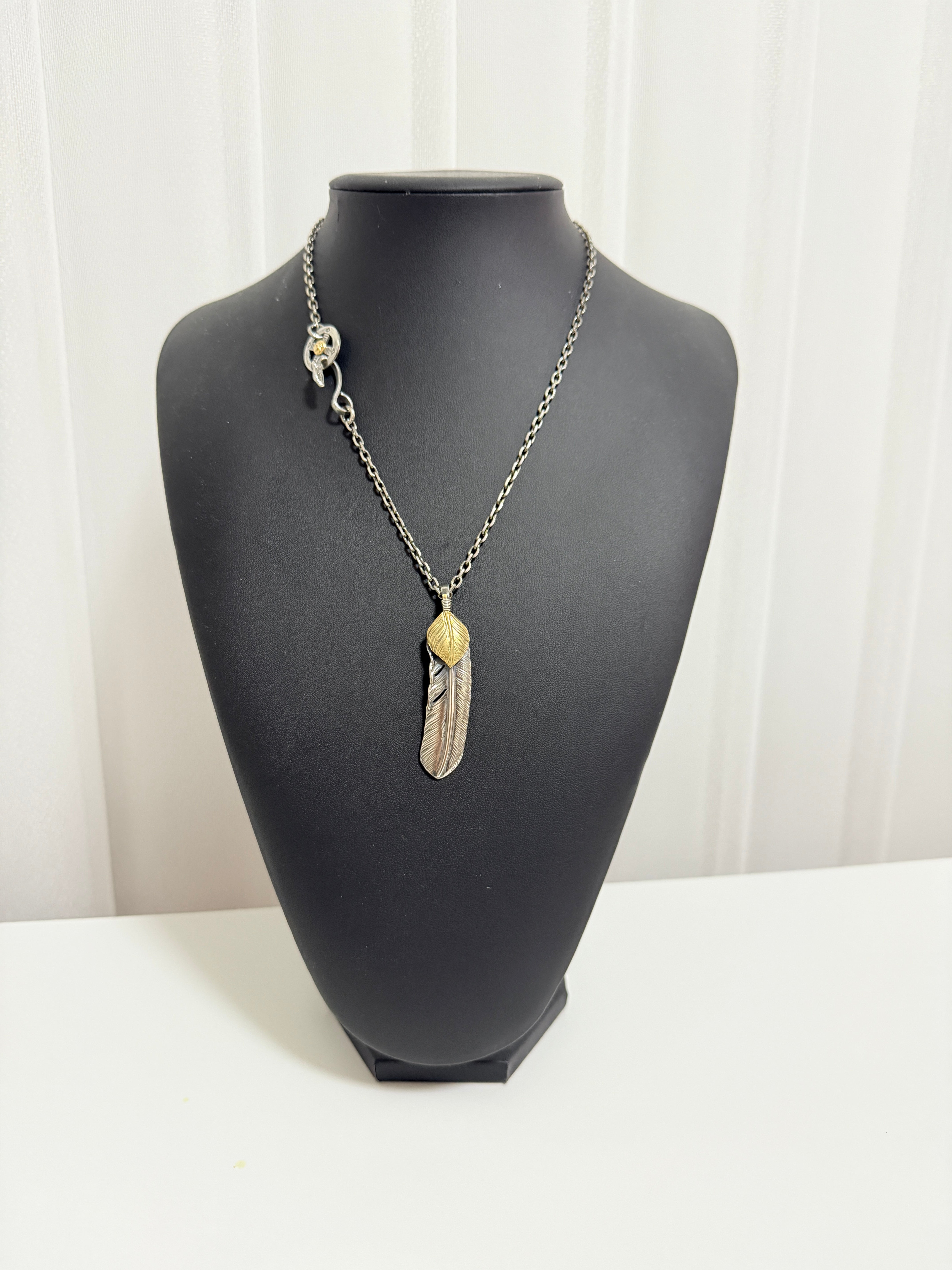 ゴローズ　上金特大フェザー右＋金メタルホイール付イーグルフック細角チェーンセットアップ