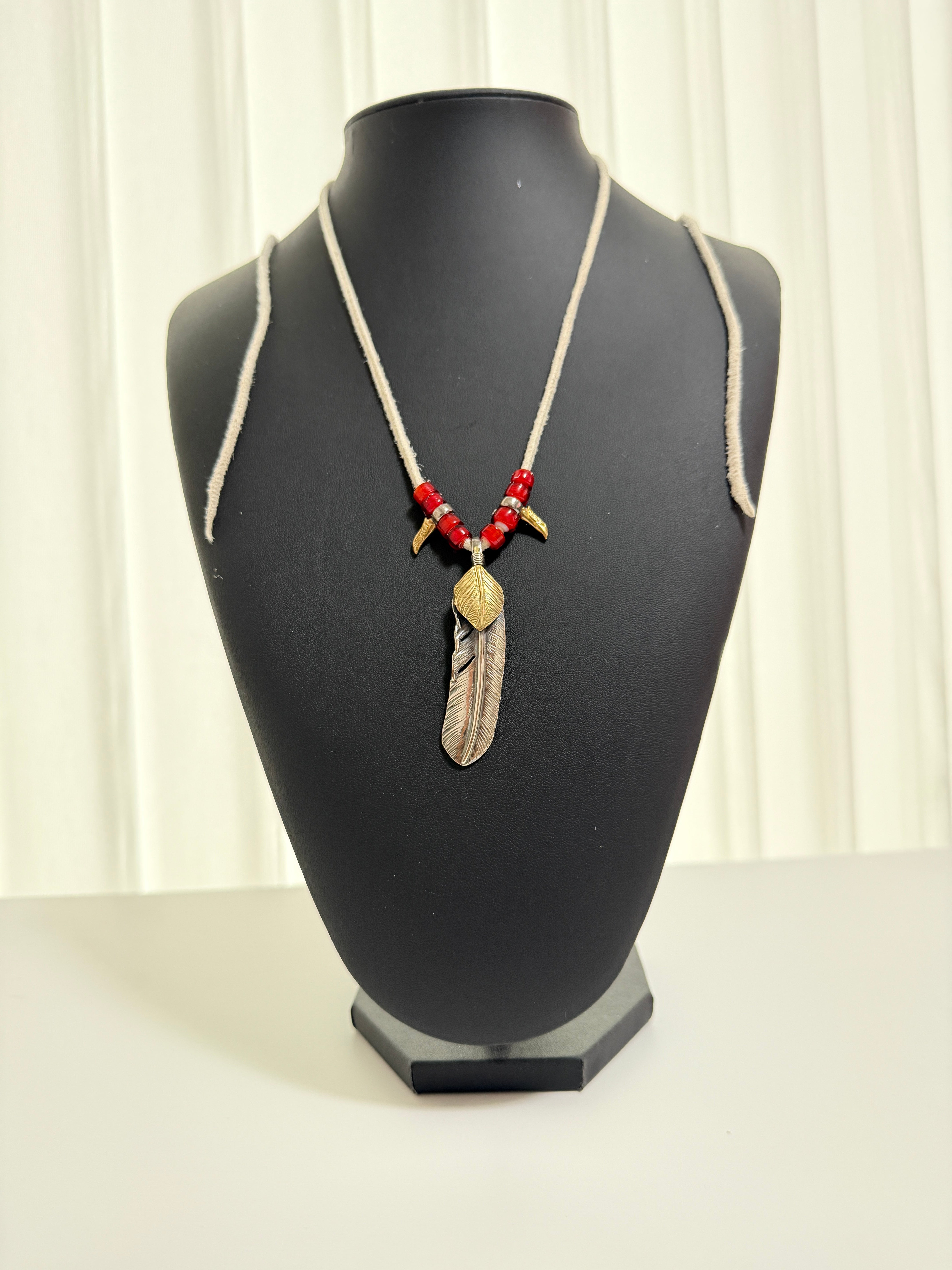 ゴローズ　上金特大フェザー右＋金イーグルビーズ＋鹿革紐セットアップ