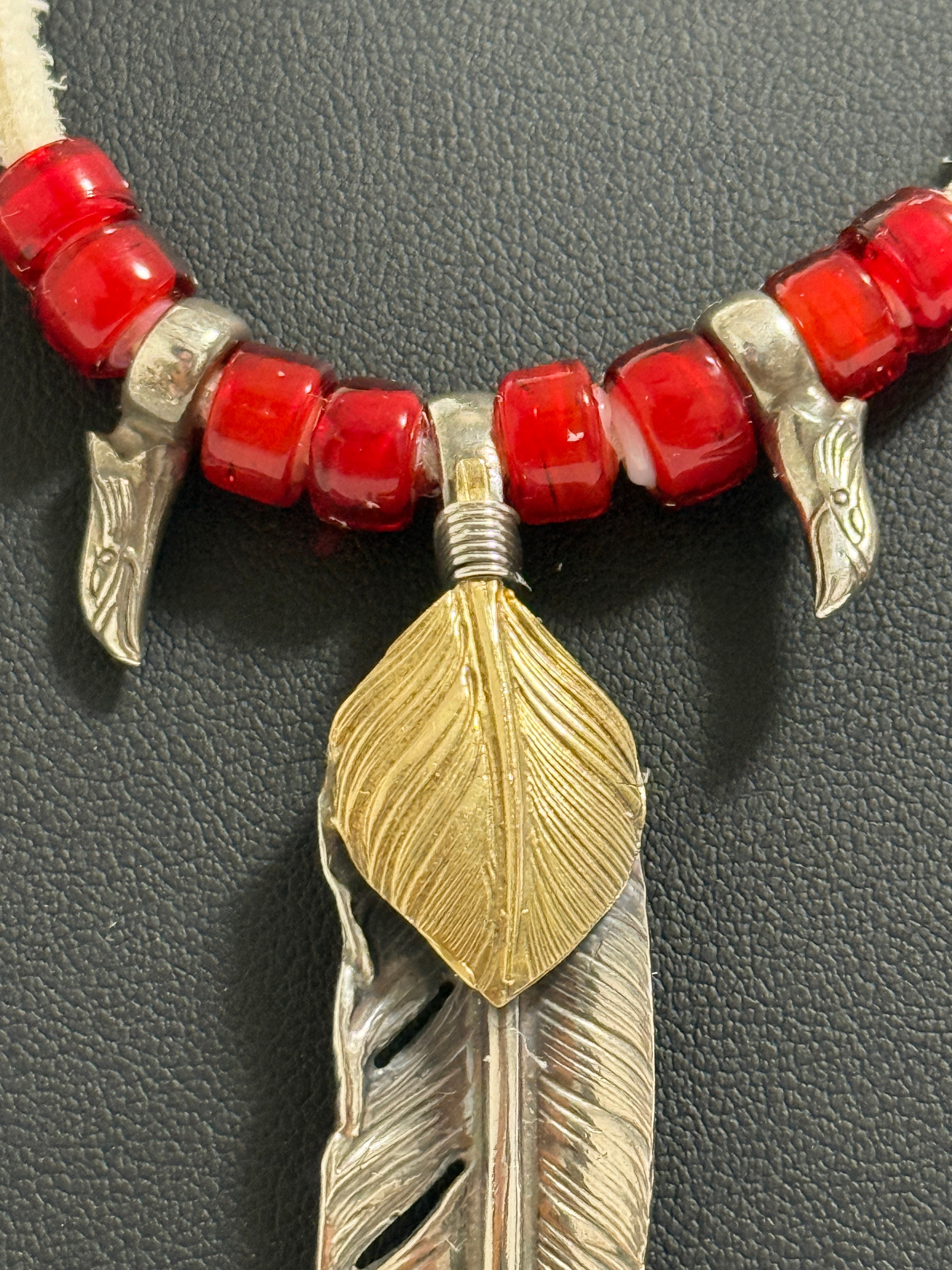 ゴローズ　上金特大フェザー右＋SVイーグルビーズ＋鹿革紐セットアップ