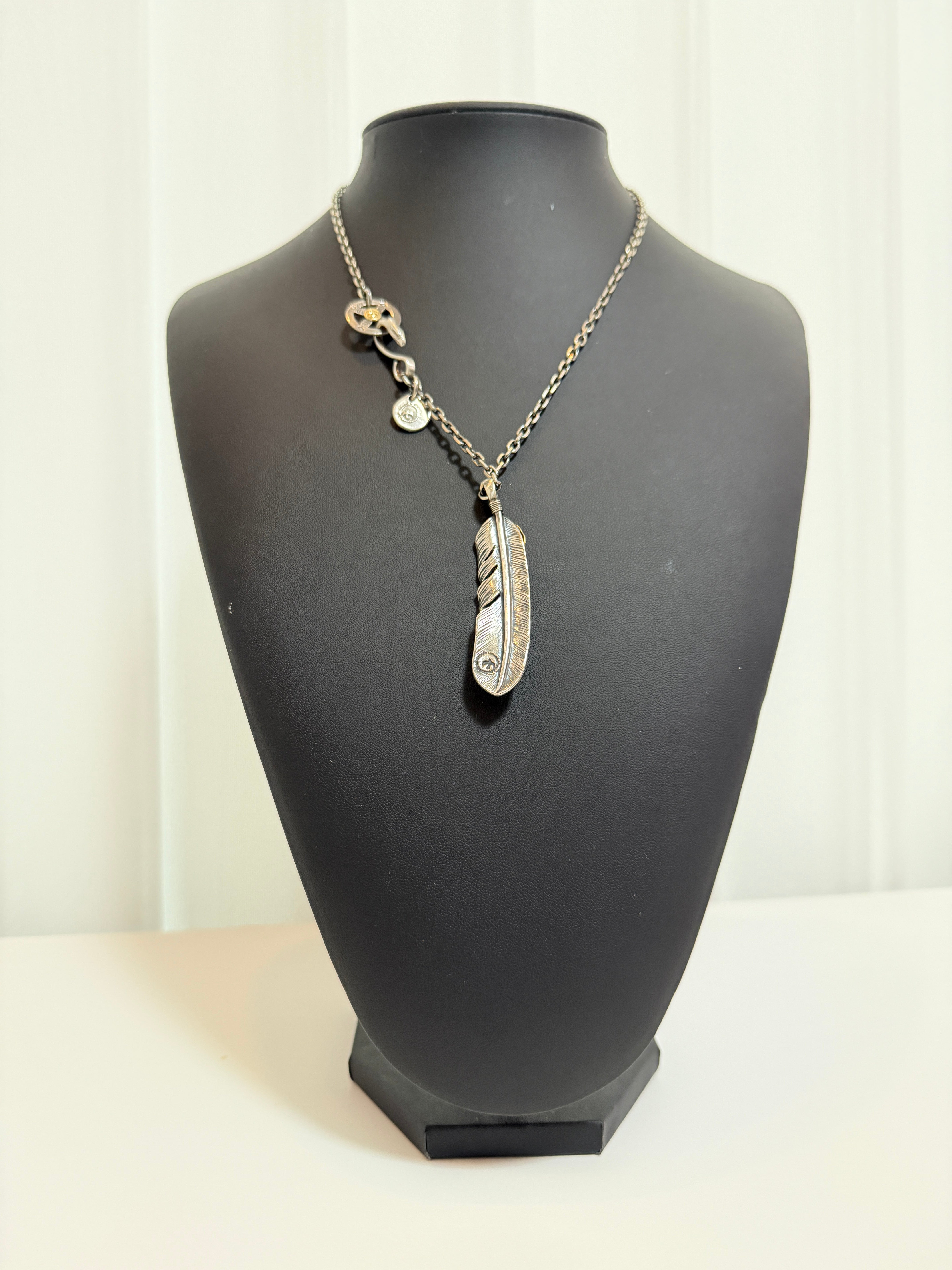 ゴローズ　上金特大フェザー左＋SV太陽inメタル小＋金メタルホイール付イーグルフック細角チェーンセットアップ