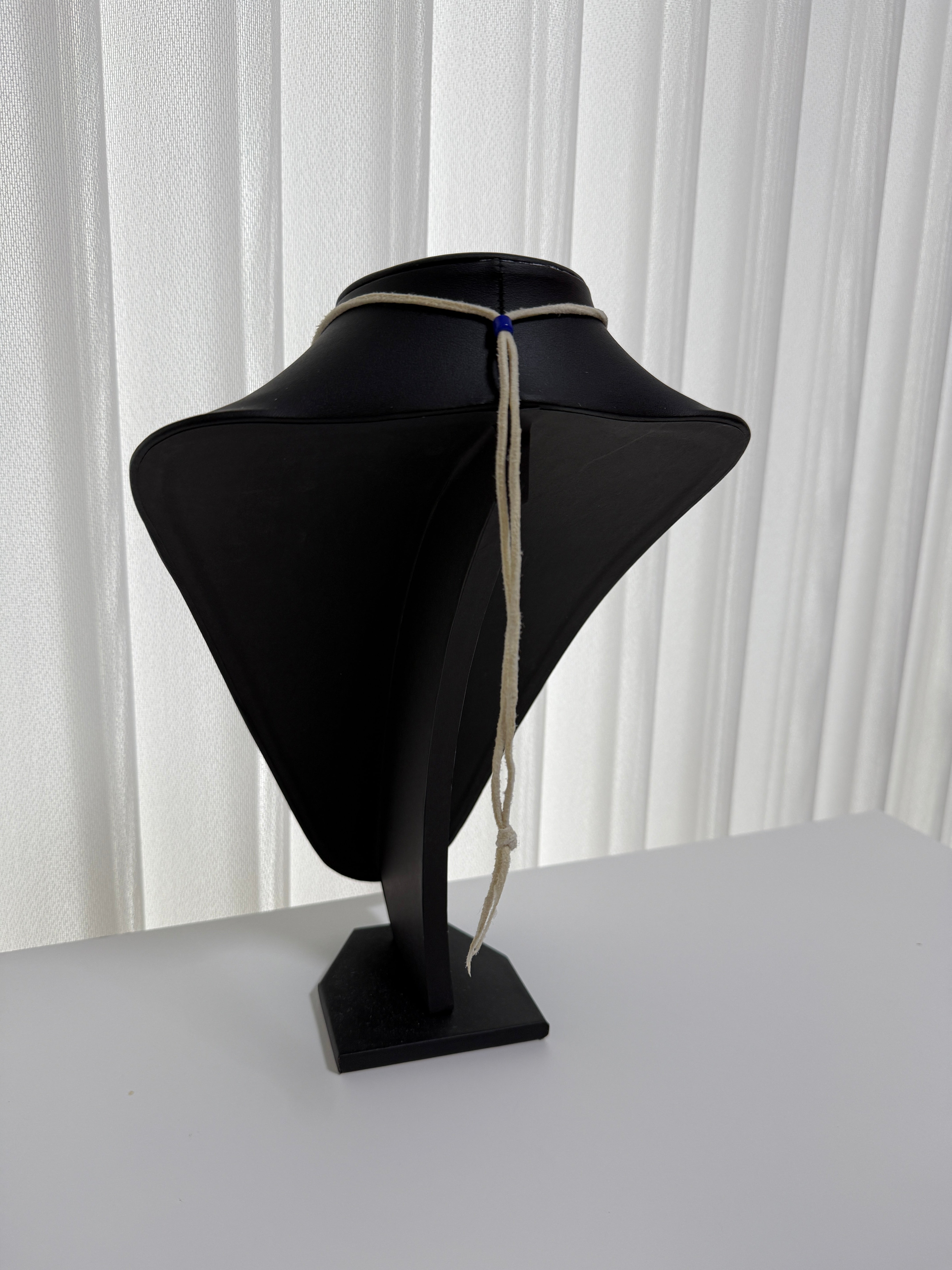 ゴローズ　上金特大フェザー左＋ビーズ付鹿革紐