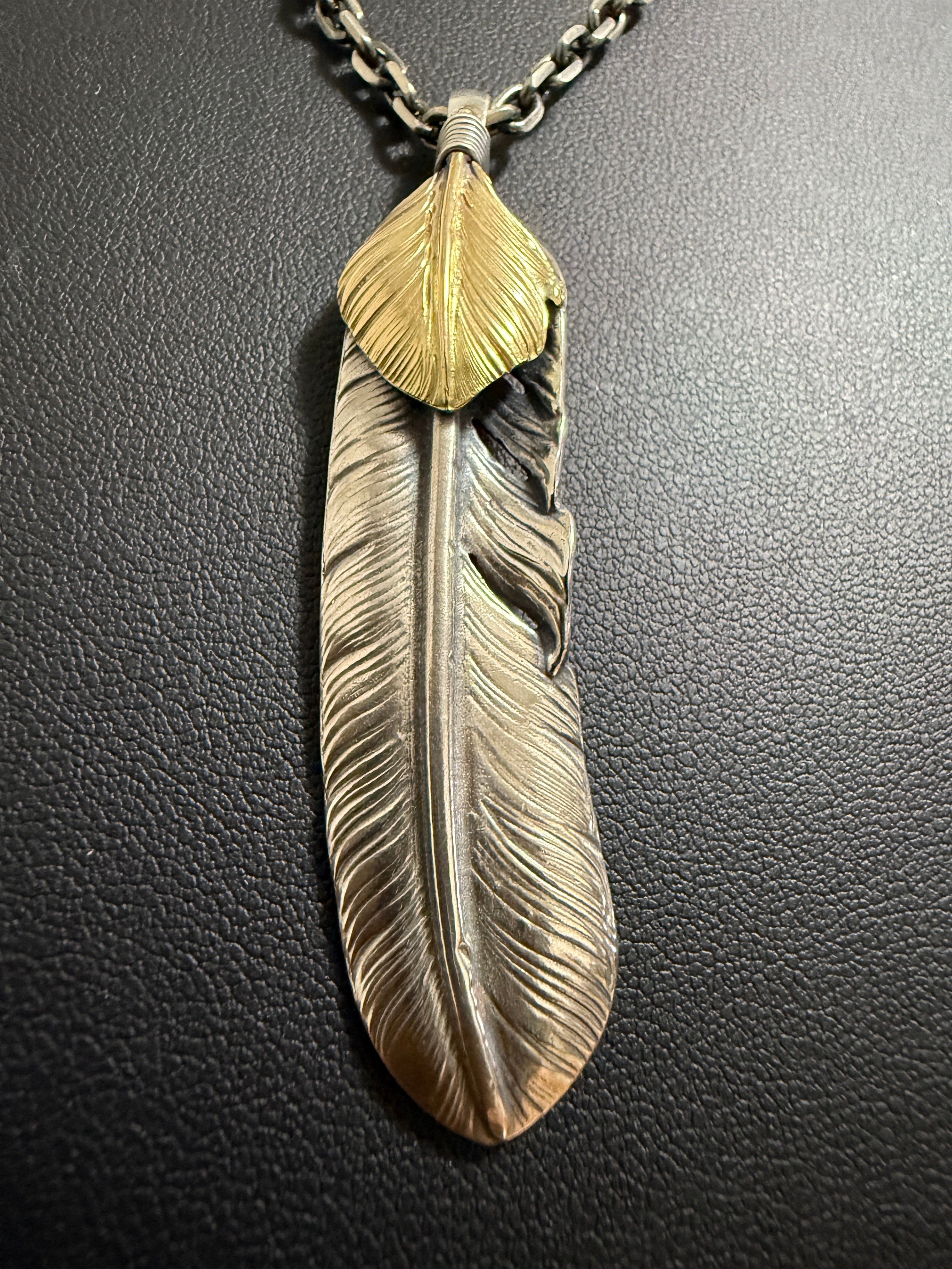 ゴローズ　上金特大フェザー左＋SV太陽inメタル小＋金メタルホイール付イーグルフック細角チェーン（47cm）セットアップ