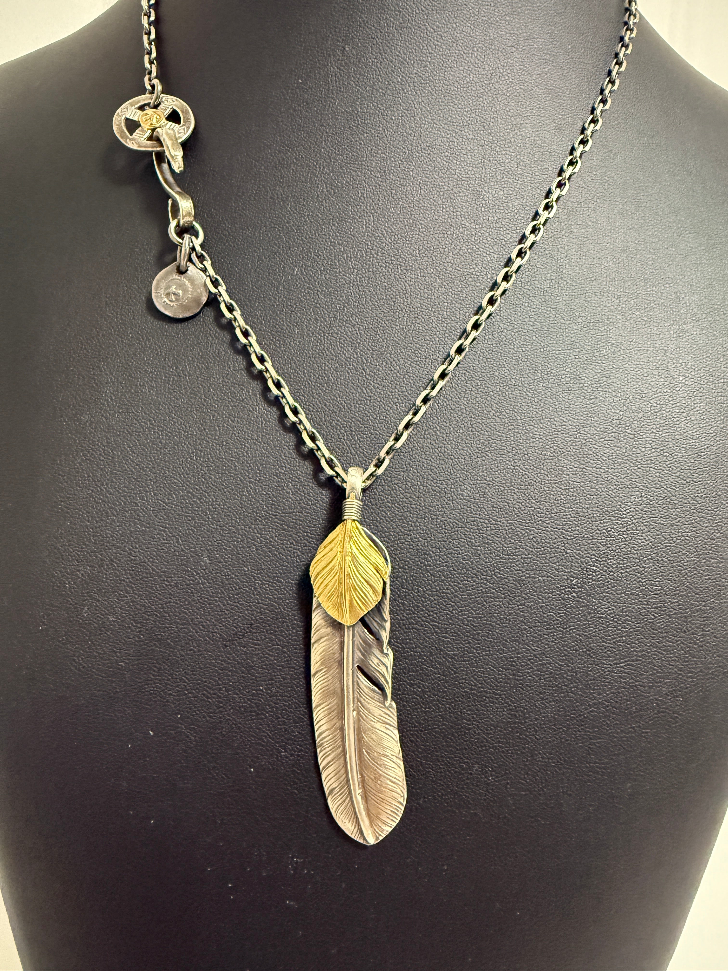 ゴローズ　上金特大フェザー左＋SV太陽inメタル小＋金メタルホイール付イーグルフック細角チェーン（47cm）セットアップ