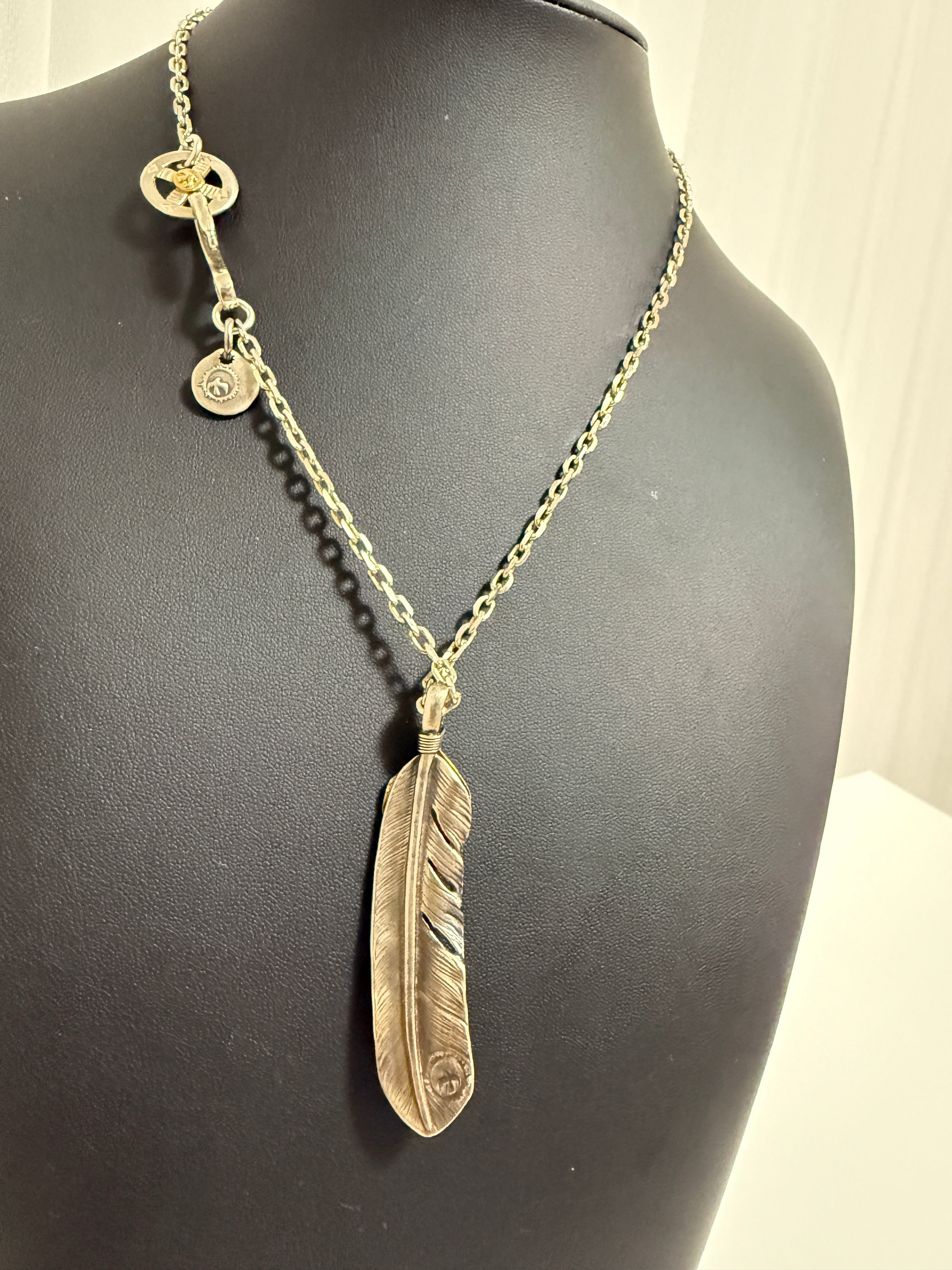 ゴローズ　上金特大フェザー右＋SV太陽inメタル小＋金メタルホイール付イーグルフック細角チェーン（47cm）セットアップ