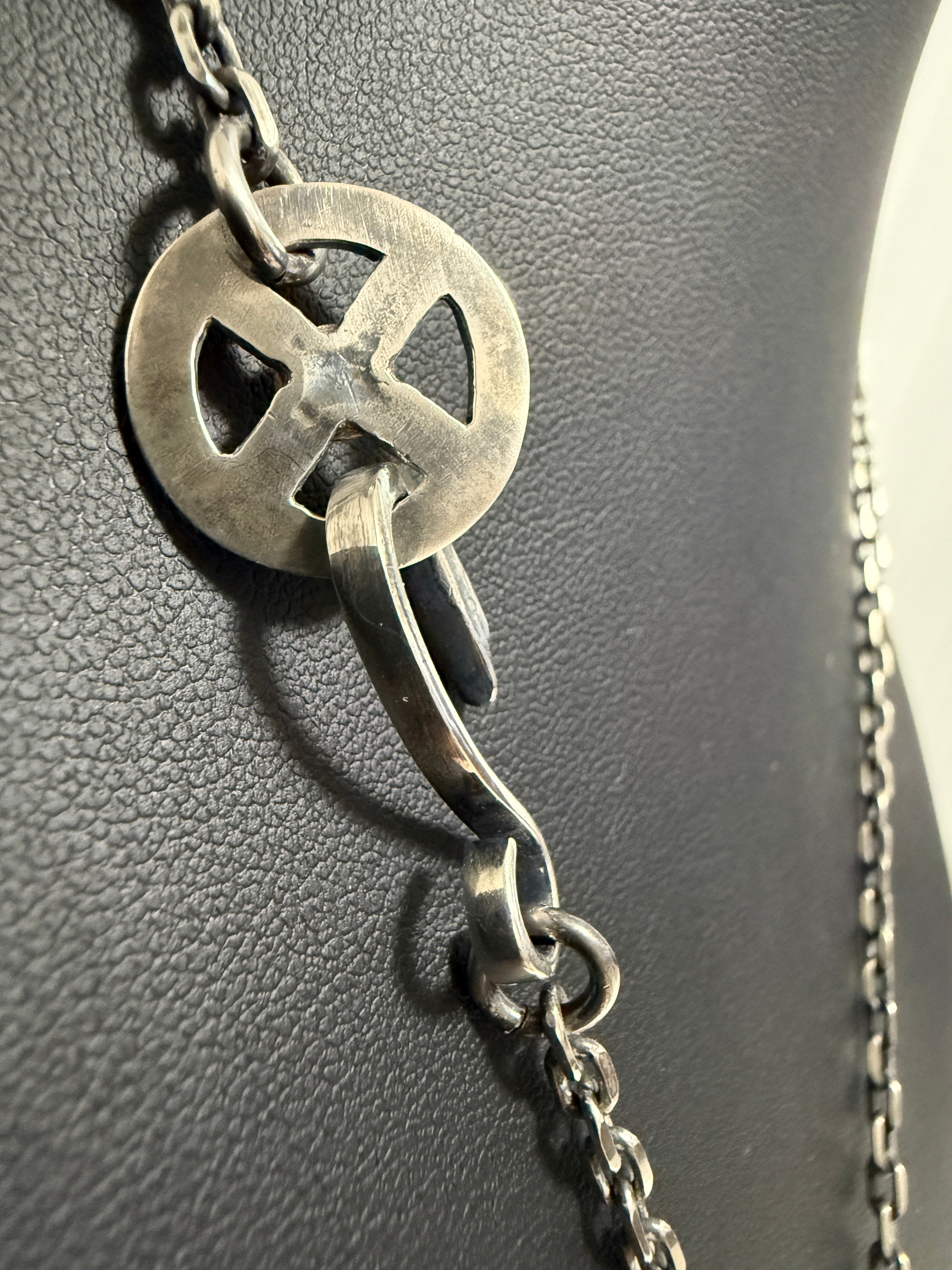 ゴローズ　銀爪特大フェザー右＋金メタルホイール付イーグルフック細角チェーン（47cm）セットアップ②